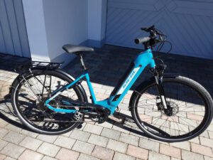 28 Zoll Tiefeinsteiger mit integrierten 630 Watt Akku